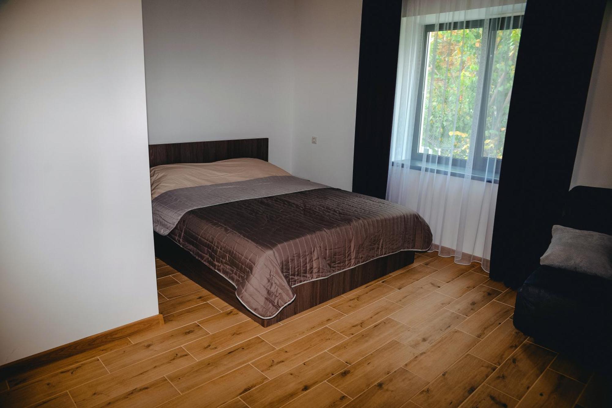 Four Rooms Apartments Cherkasy Luaran gambar